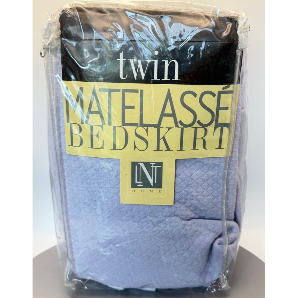 Linens N Things Twin Matelasse Bed Skirt LILAC PURPLE Madrid NEW USA